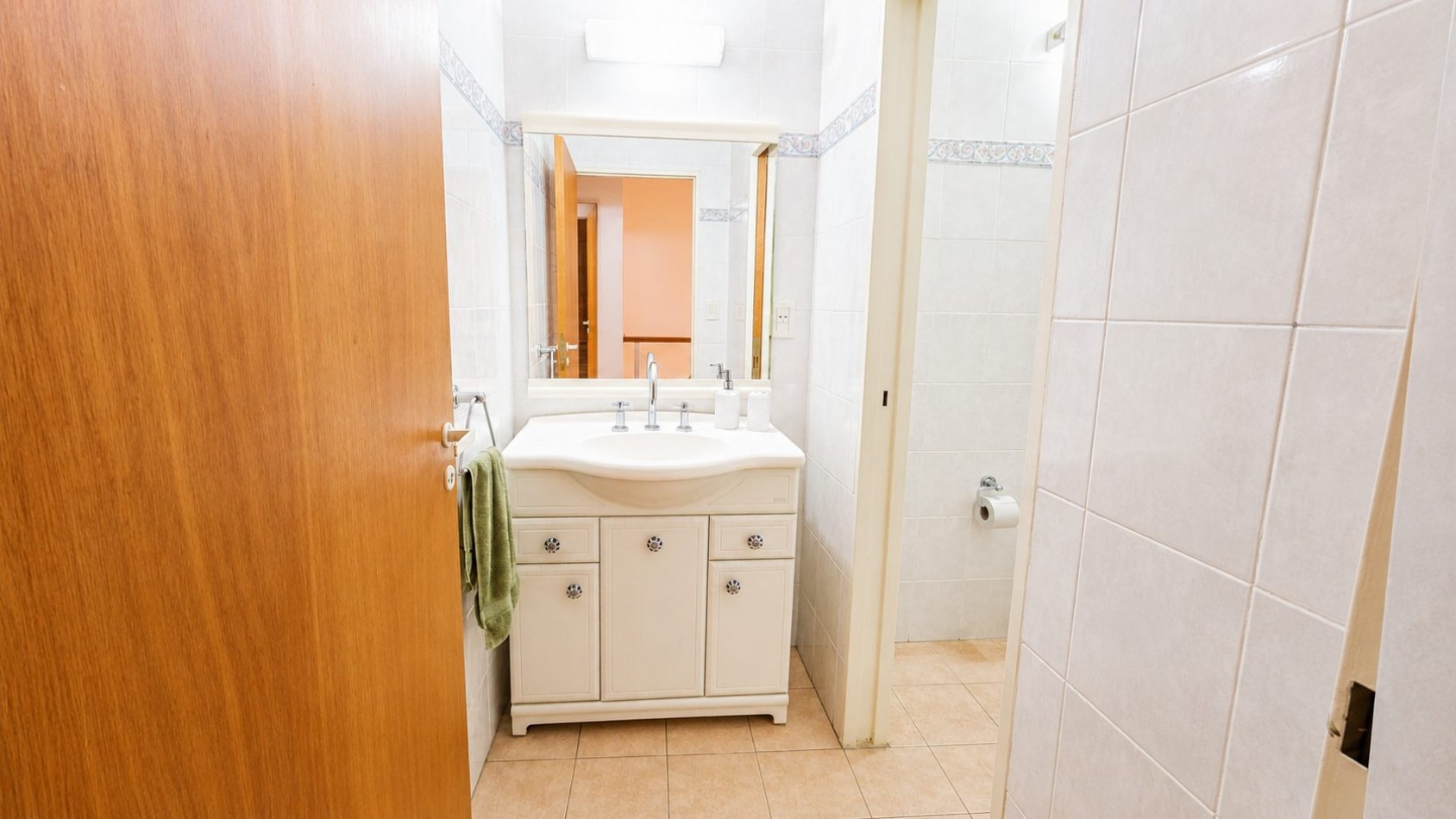 TRIPLEX 4 AMBIENTES CON JARDIN, QUINCHO Y COCHERA | APTO CREDITO | LOMAS DE ZAMORA