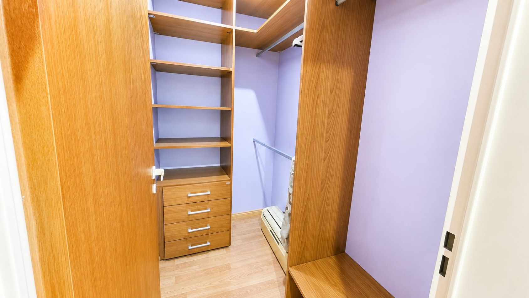 TRIPLEX 4 AMBIENTES CON JARDIN, QUINCHO Y COCHERA | APTO CREDITO | LOMAS DE ZAMORA