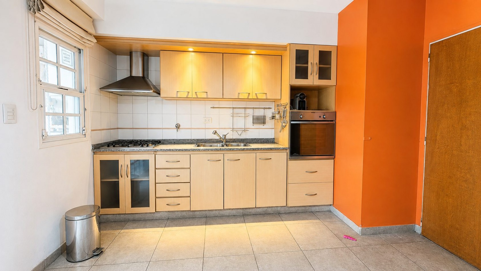 TRIPLEX 4 AMBIENTES CON JARDIN, QUINCHO Y COCHERA | APTO CREDITO | LOMAS DE ZAMORA