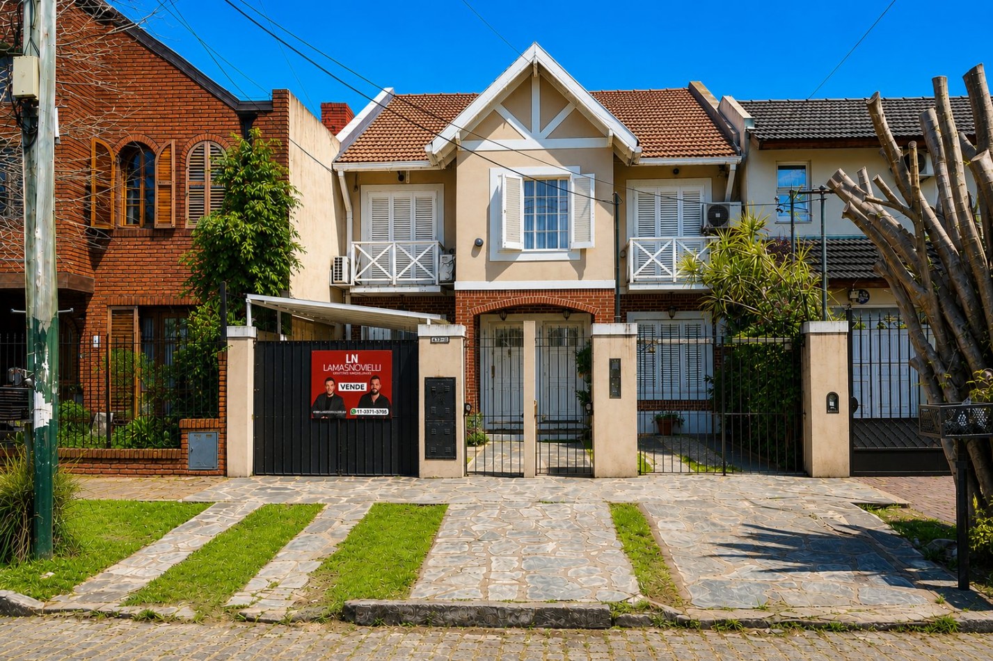TRIPLEX 4 AMBIENTES CON JARDIN, QUINCHO Y COCHERA | APTO CREDITO | LOMAS DE ZAMORA