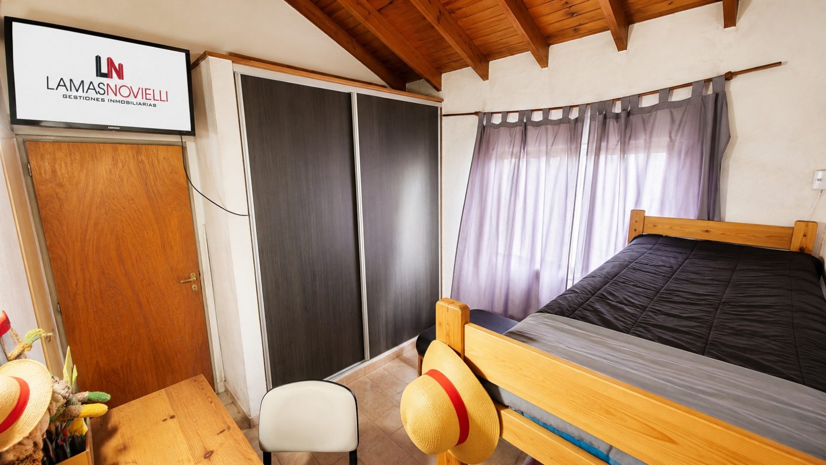 Casa 3 ambientes con amplio lote, entrada para varios autos y jardin - Malvinas Argentinas