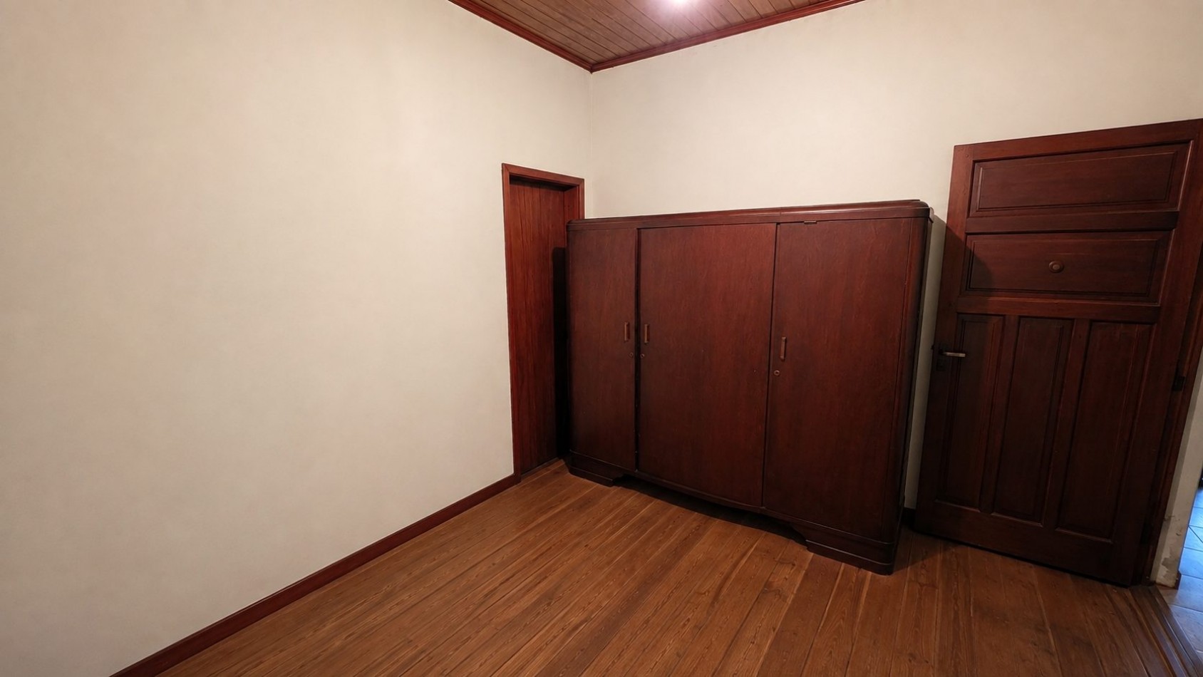 Casa a restaurar sobre doble lote - 437,50 m² - Luis Guillon