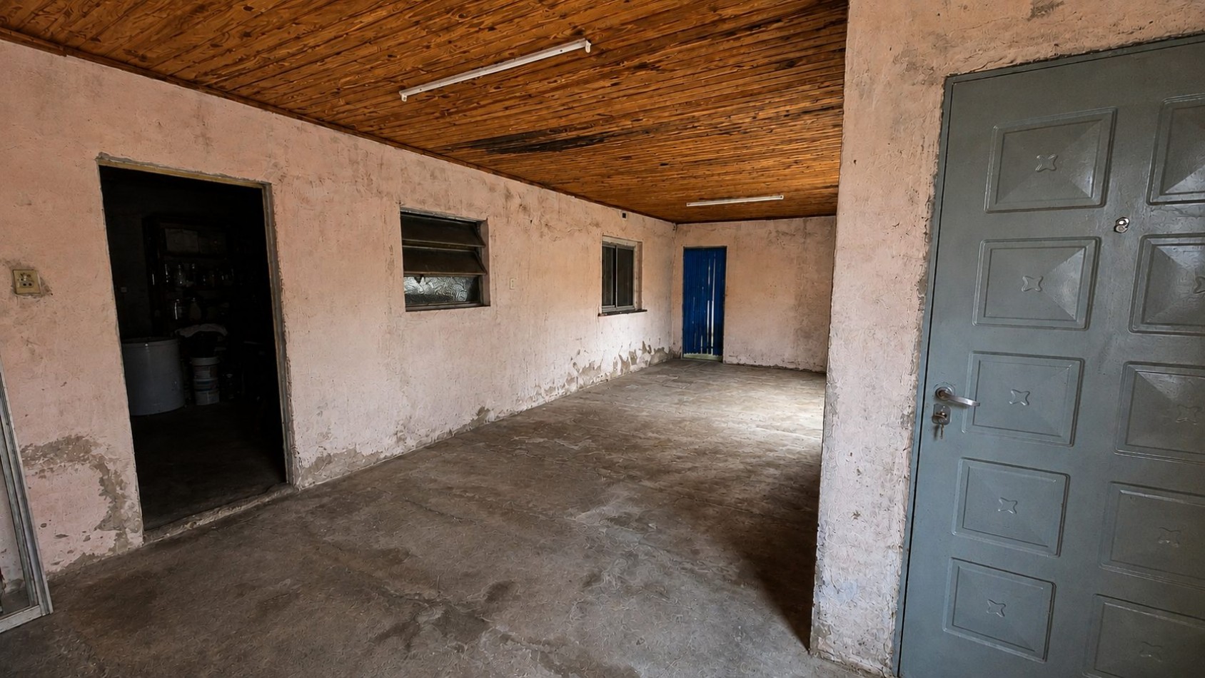 Casa a restaurar sobre doble lote - 437,50 m² - Luis Guillon