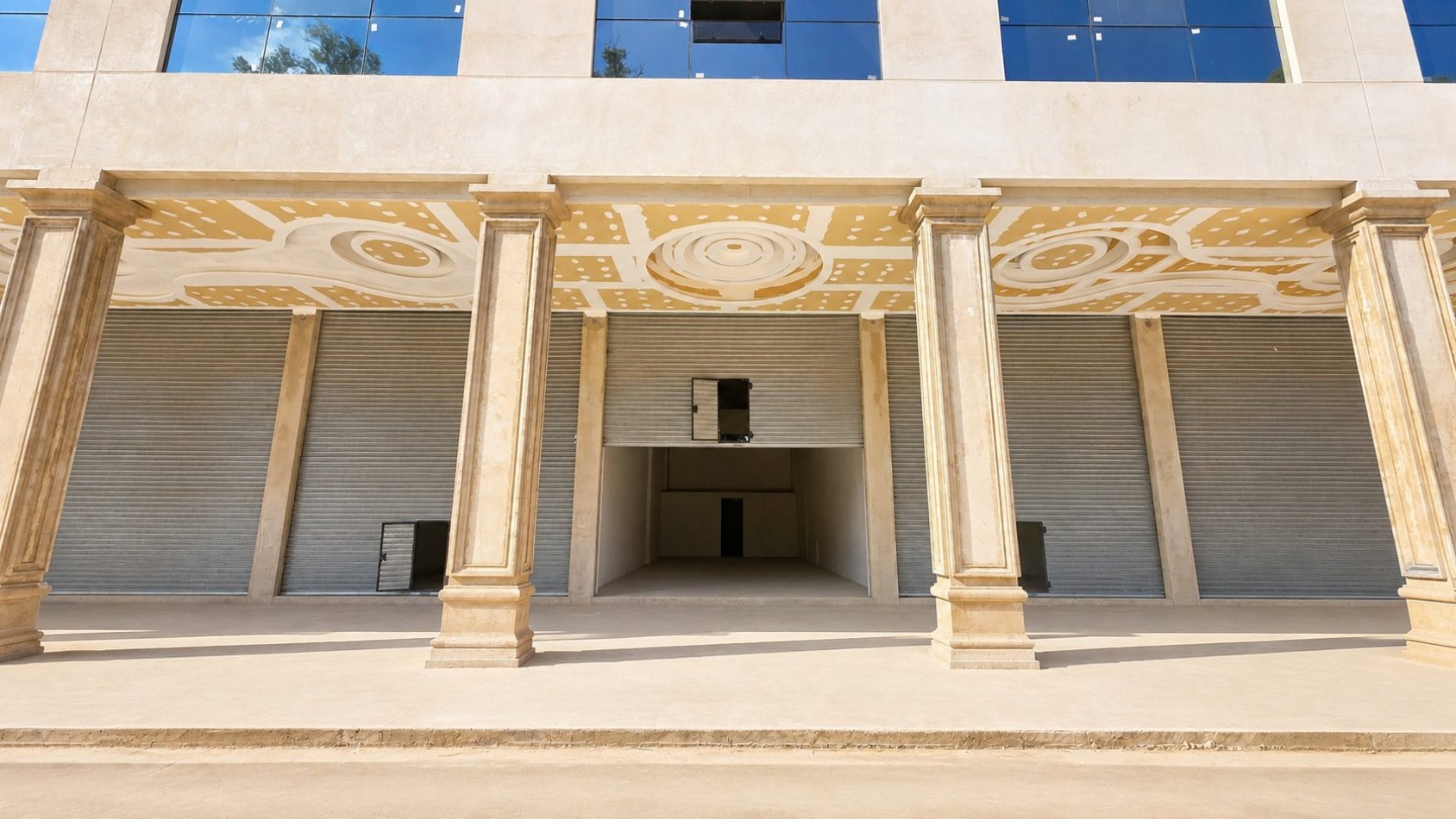 LOCAL A ESTRENAR - DE 130m2 A METROS DE LAS TOSCAS