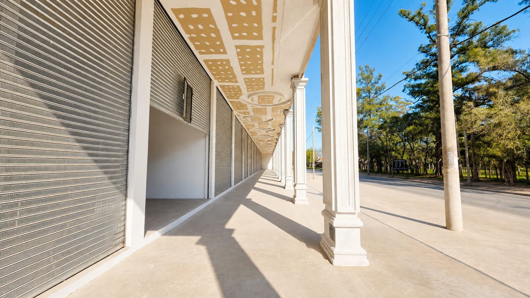 LOCAL A ESTRENAR - DE 130m2 A METROS DE LAS TOSCAS