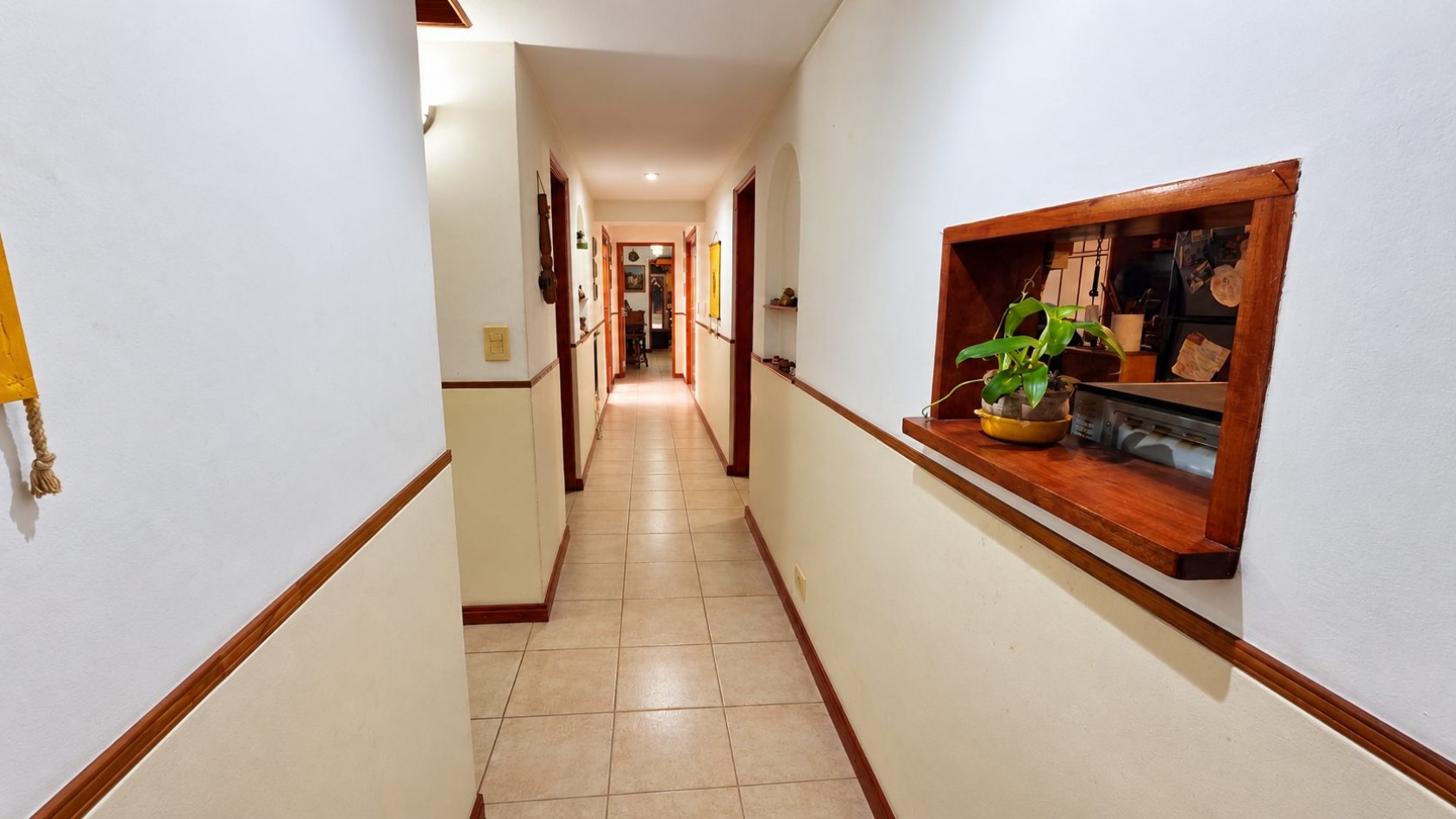 CASA + DEPARTAMENTO EN PLANTA ALTA | AMPLIO PARQUE, QUINCHO/TALLER Y ACCESOS INDEPENDIENTES