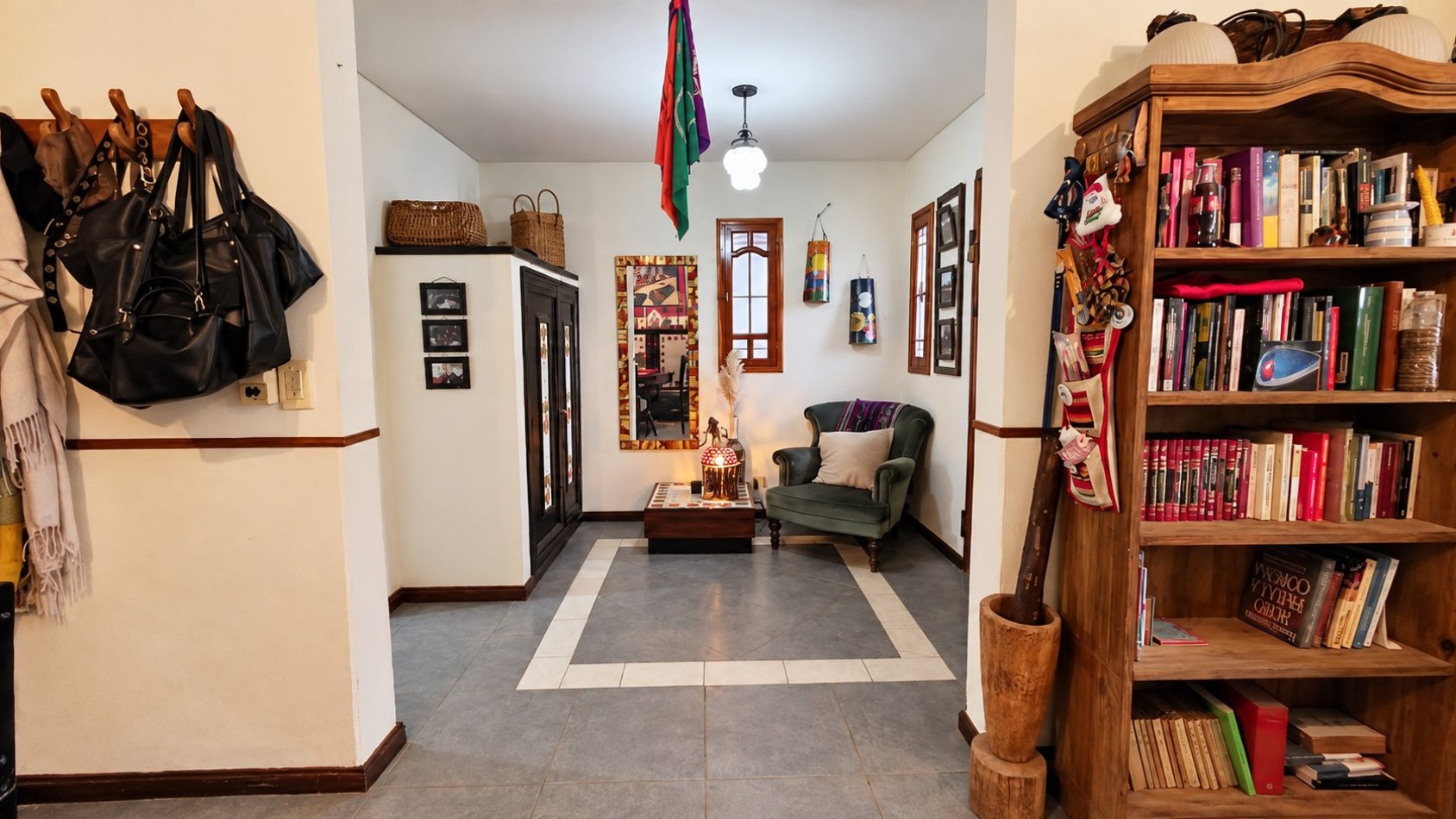 CASA + DEPARTAMENTO EN PLANTA ALTA | AMPLIO PARQUE, QUINCHO/TALLER Y ACCESOS INDEPENDIENTES