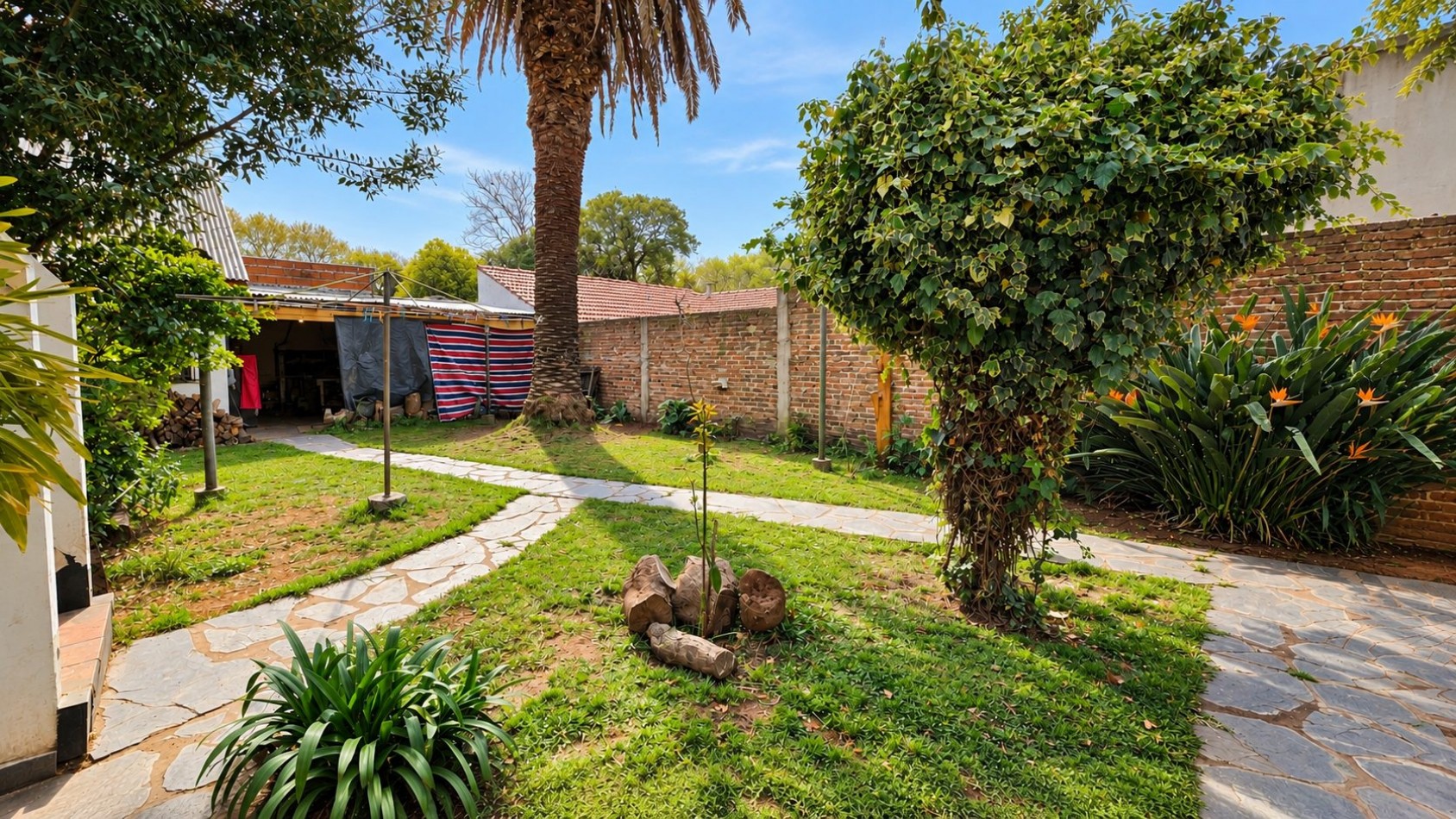 CASA + DEPARTAMENTO EN PLANTA ALTA | AMPLIO PARQUE, QUINCHO/TALLER Y ACCESOS INDEPENDIENTES