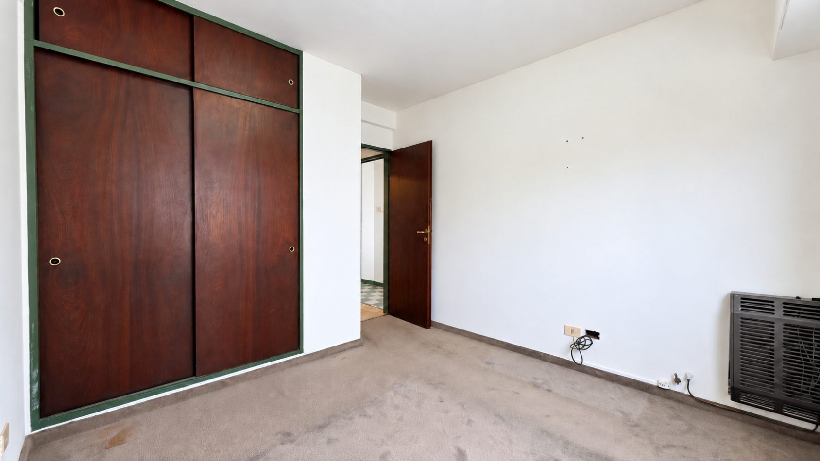 ¡ALQUILER DE DEPARTAMENTO 2 AMBIENTES CON BALCON AL FRENTE, A SOLO 1 CUADRA DE LA ESTACION DE LOMAS DE ZAMORA!