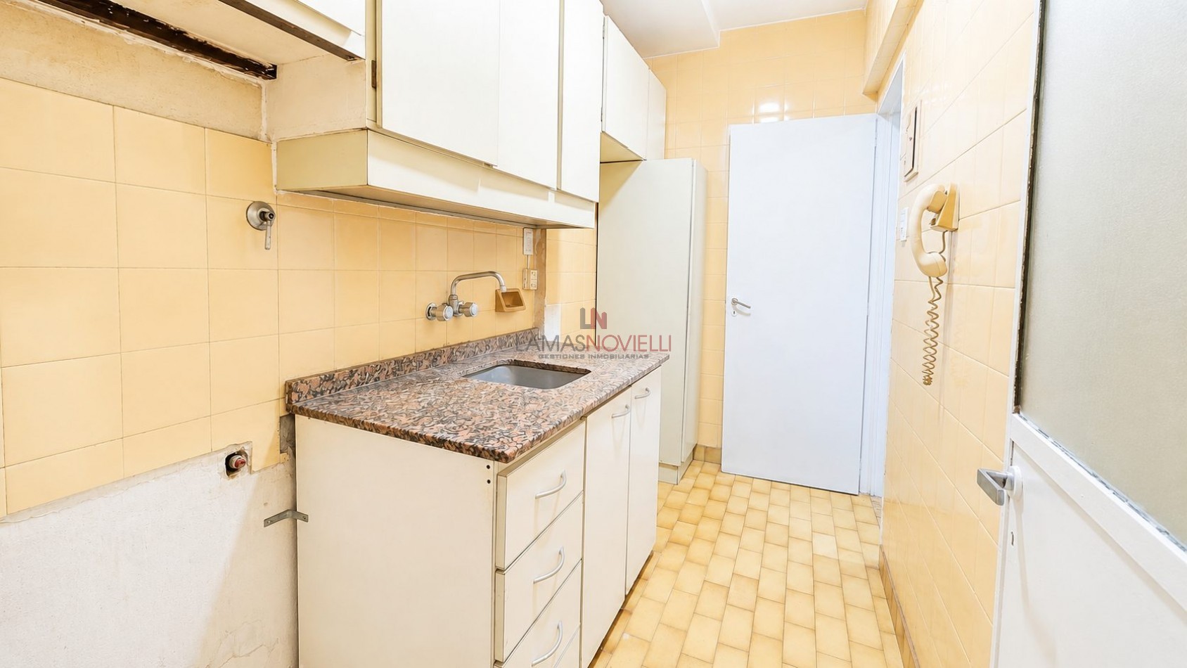 DEPARTAMENTO 3 AMBIENTES EN ALQUILER - PISO 9 - A 100 M DE AV. HIPOLITO YRIGOYEN - GERLI