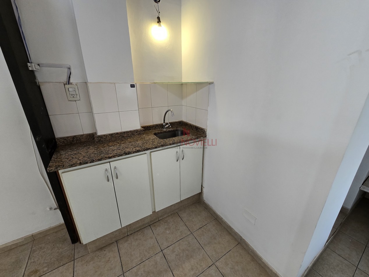 OFICINA PARA USO COMERCIAL O PROFESIONAL