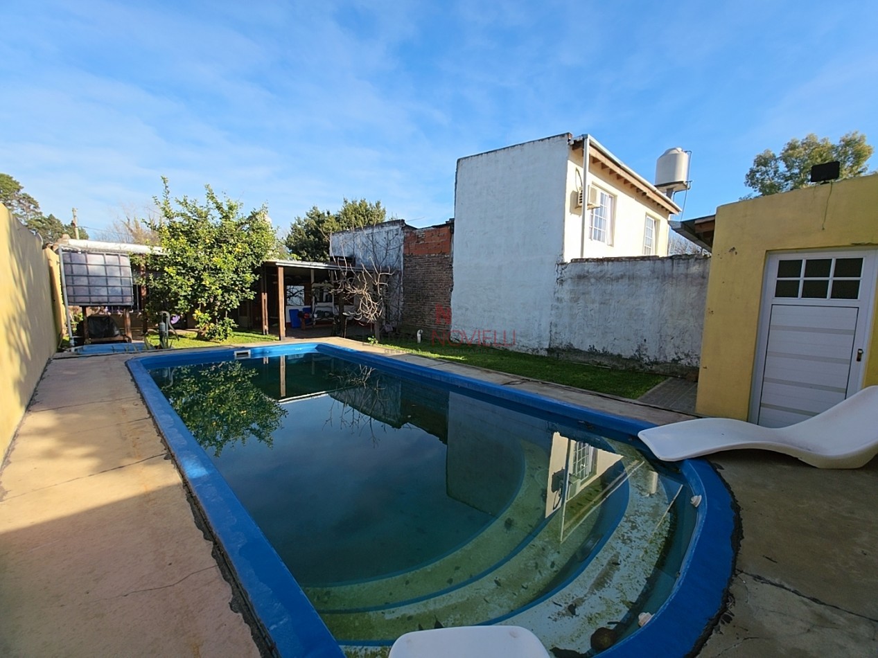 CASA 4 AMBIENTES CON FONDO Y PILETA