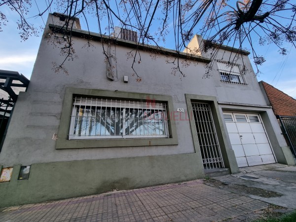 CASA CON PISCINA