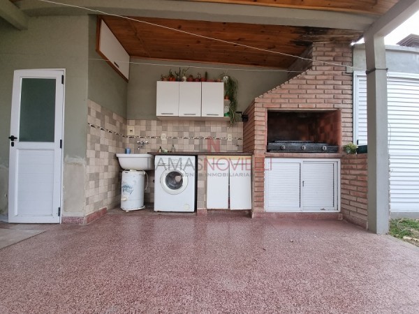 CASA CON PISCINA