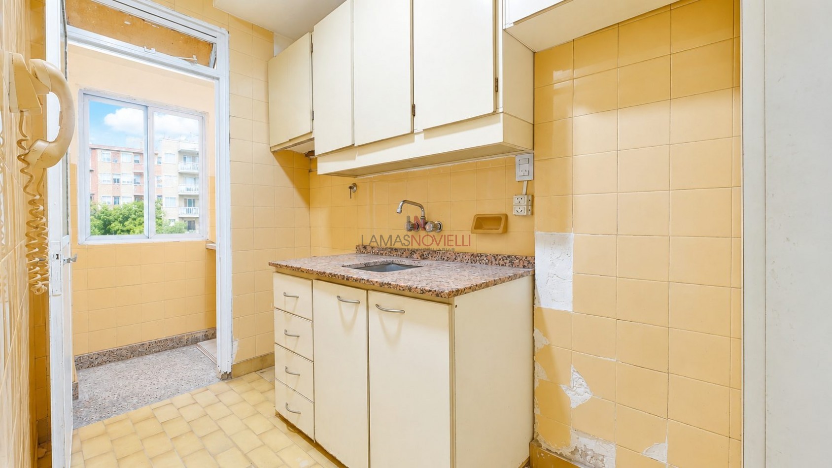 DEPARTAMENTO 3 AMBIENTES EN ALQUILER - PISO 9 - A 100 M DE AV. HIPOLITO YRIGOYEN - GERLI