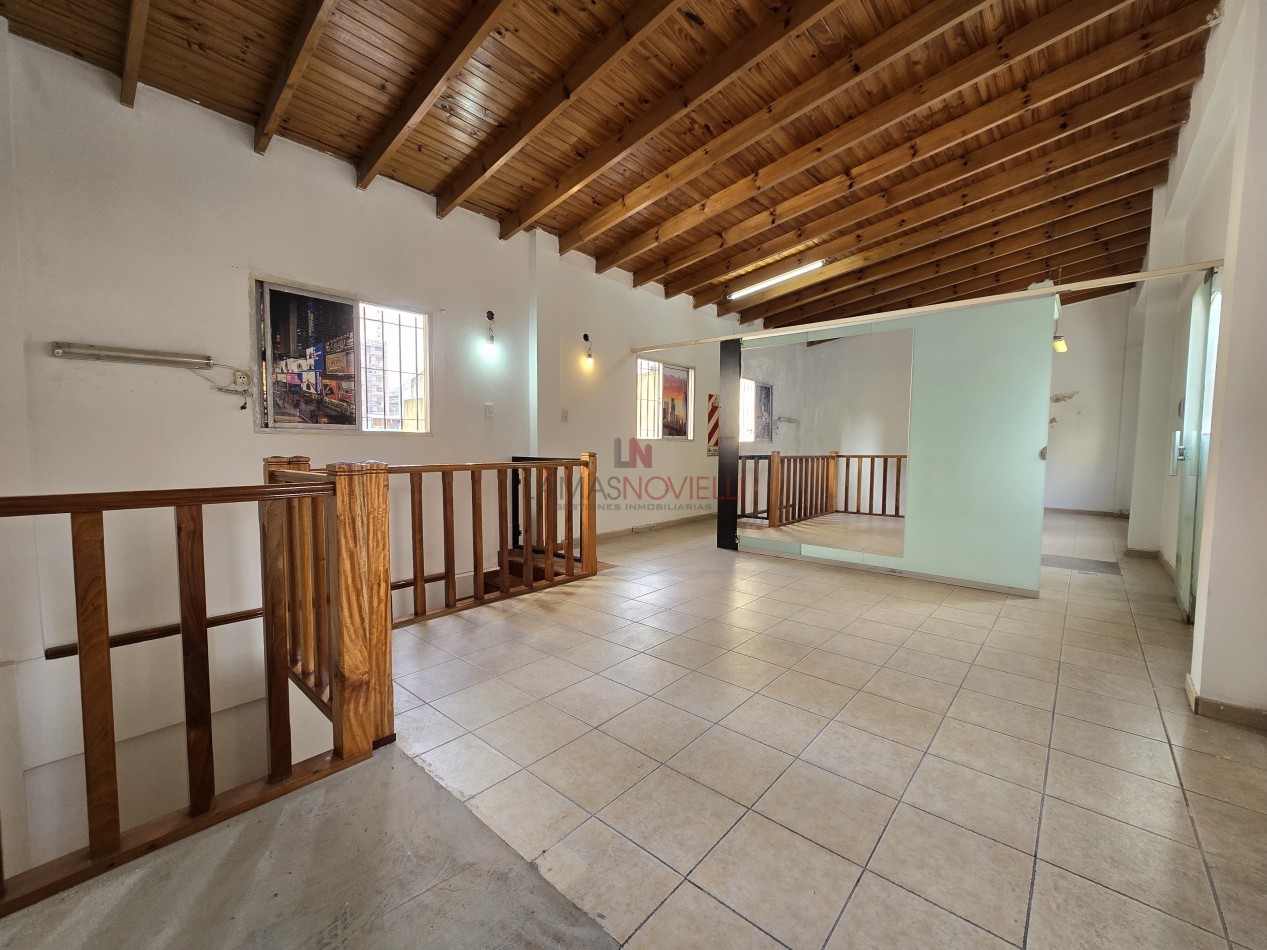 OFICINA PARA USO COMERCIAL O PROFESIONAL