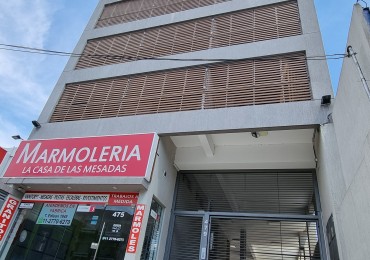2 amb. CON COCHERA APTO PROFESIONAL, COMERCIAL o VIVIENDA