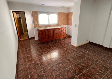 DEPARTAMENTO 3 AMBIENTES CON PATIO