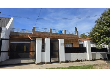 Casa 3 amb. en Burzaco