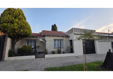 CASA 4 AMBIENTES (APTA CREDTI)