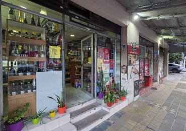 VENTA FONDO DE COMERCIO ALMACEN / SUPERMERCADO EN LOMAS DE ZAMORA | ESQUINA ESTRATEGICA | ALTO FLUJO DE VENTAS | CARTERA DE CLIENTES