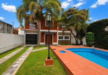 CASA 6 AMBIENTES CON PILETA