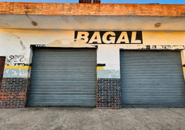 DOS LOCALES UNIFICADOS CON PLAYON Y GRAN FONDO EN ALQUILER - TEMPERLEY