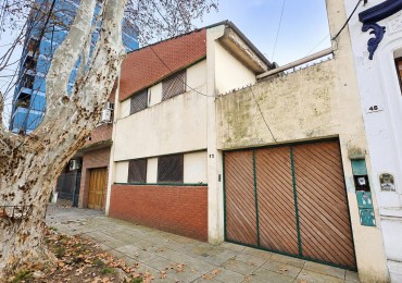 PH 3 Ambientes al Frente con Patio | 70 m² | A 30 m de Av. Hipolito Yrigoyen