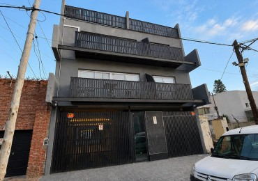 MONOAMBIENTE CON COCHERA Y BALCON - LOMAS DE ZAMORA