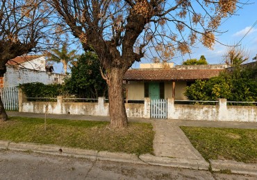 Casa a restaurar sobre doble lote - 437,50 m² - Luis Guillon