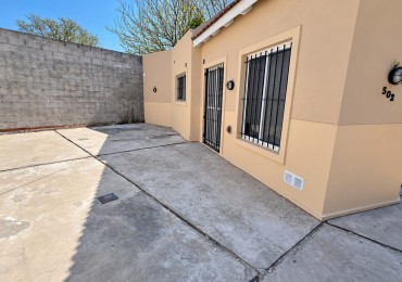 PH 3 AMBIENTES CON COCHERA Y PATIO CON PARQUE